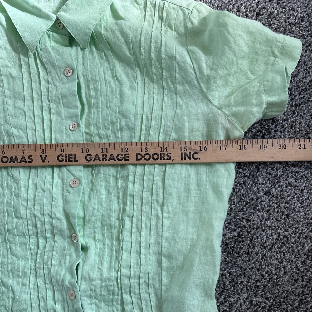 J. Jill Light Mint Short-Sleeve Pintuck Button-Down Shirt - Picture 9 of 12